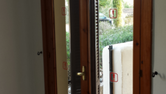 Sustitución de ventanas  y puertas viejas de madera a nuevo de PVC